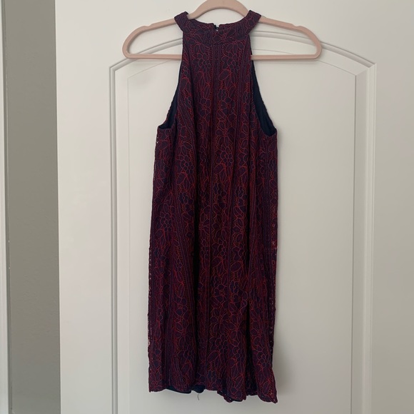 Alya Dresses & Skirts - Francesca’s Alya Beautiful Lace Dress S